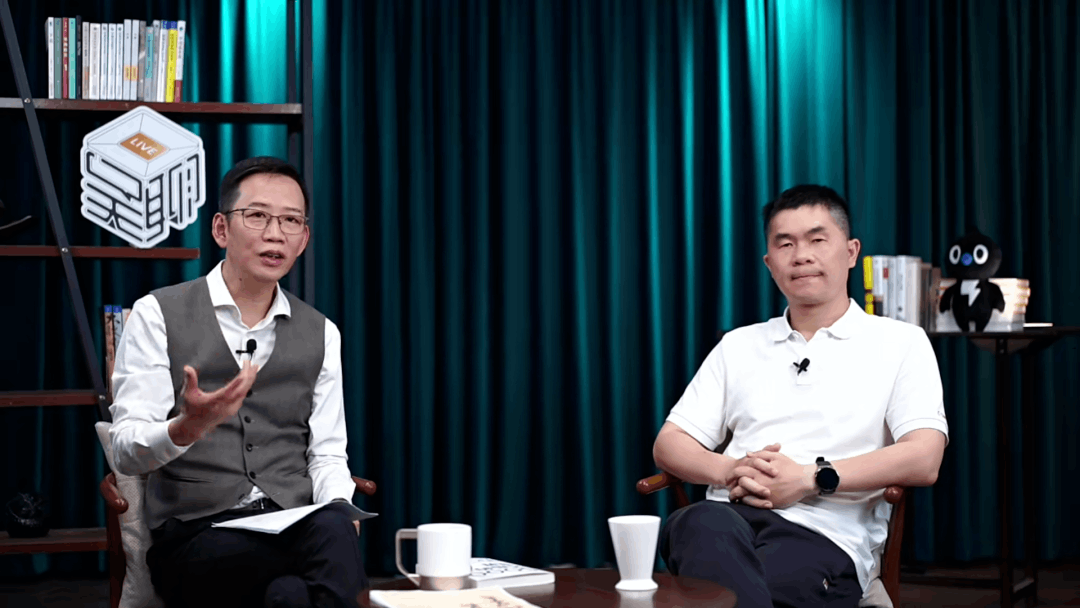 吴晓波×叶军聊聊ChatGPT：AI时代，从小模型到大模型